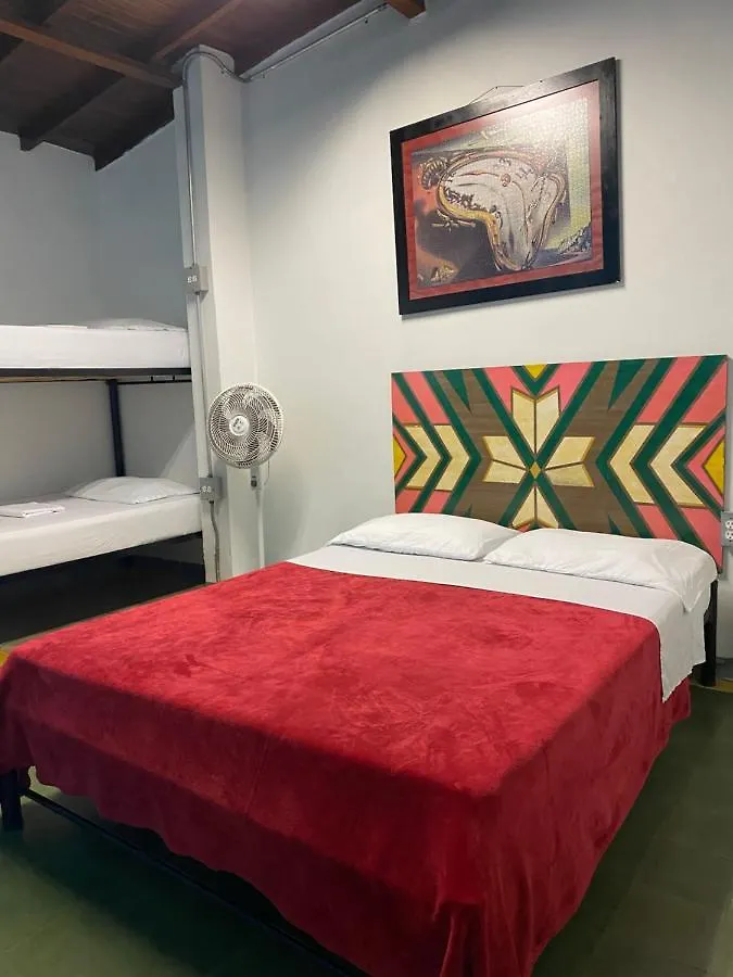 Albergue Casa Estación Hostal y Restaurante Colômbia