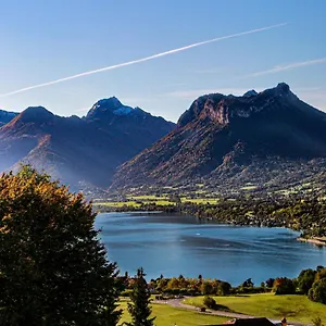 village-vacances-les-alerions.hotels-rhonealpes.com/