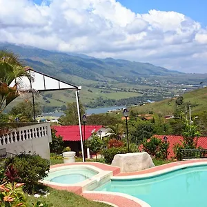  Сasa de vacaciones Parcelación El Colombia