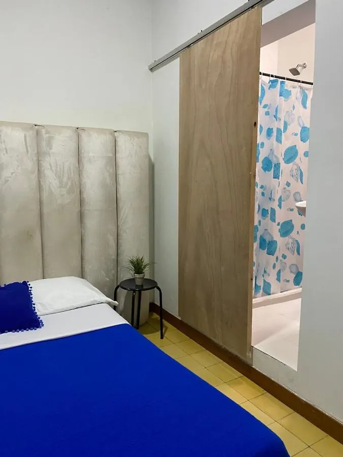 Hostal Casa Estacion Medellin 0*,  Colombia