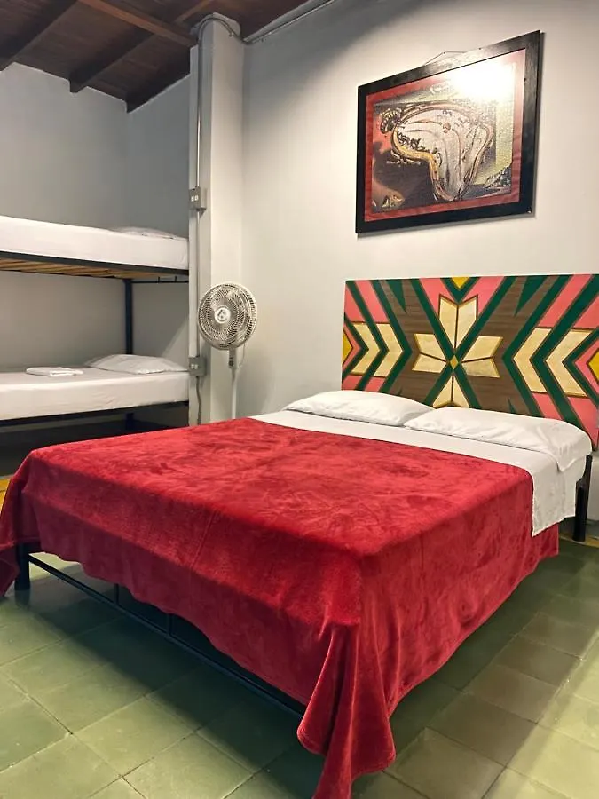 Hostel Hostal Casa Estacion Medellin
