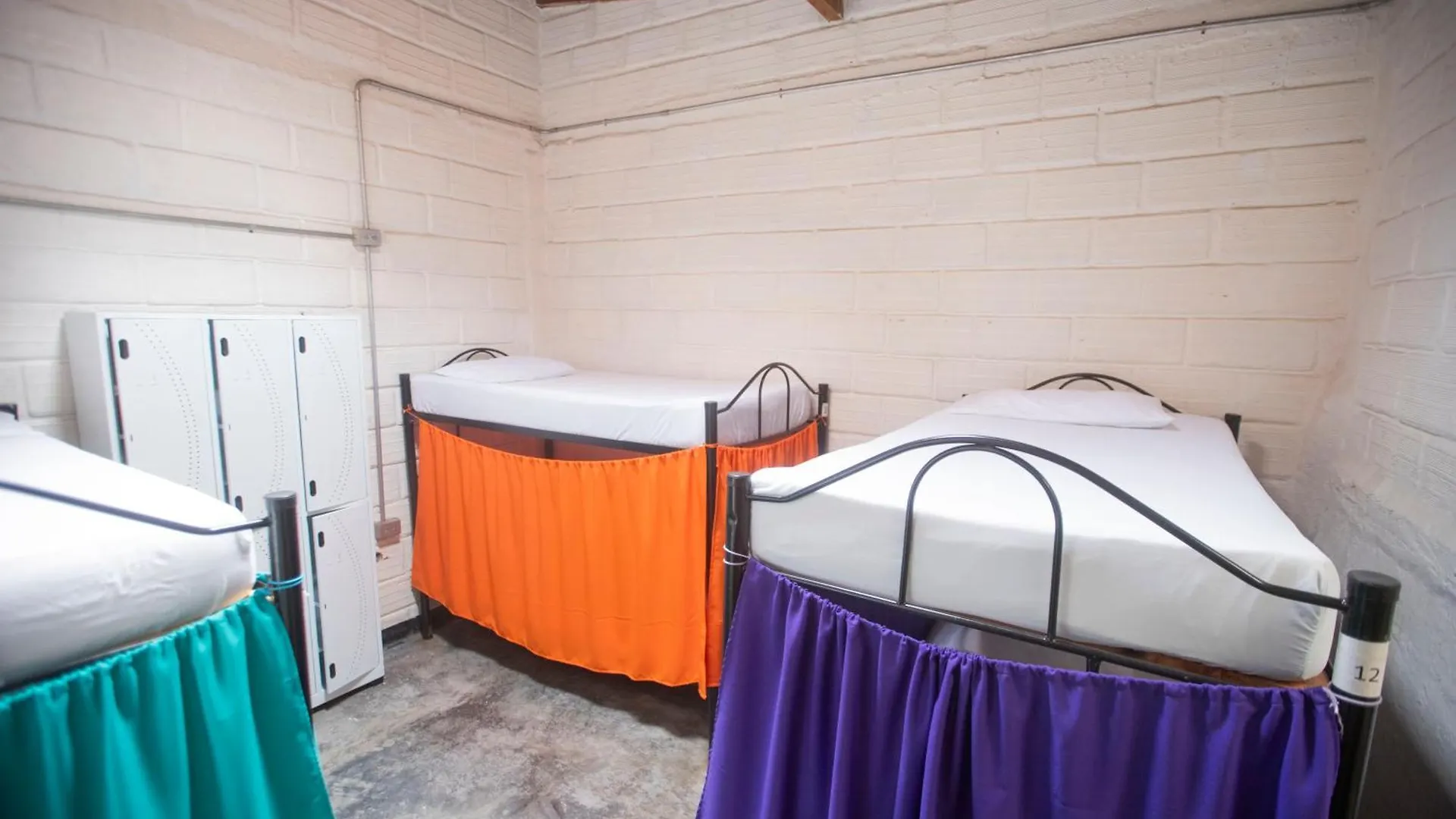 Hostel Hostal Casa Estacion Medellin