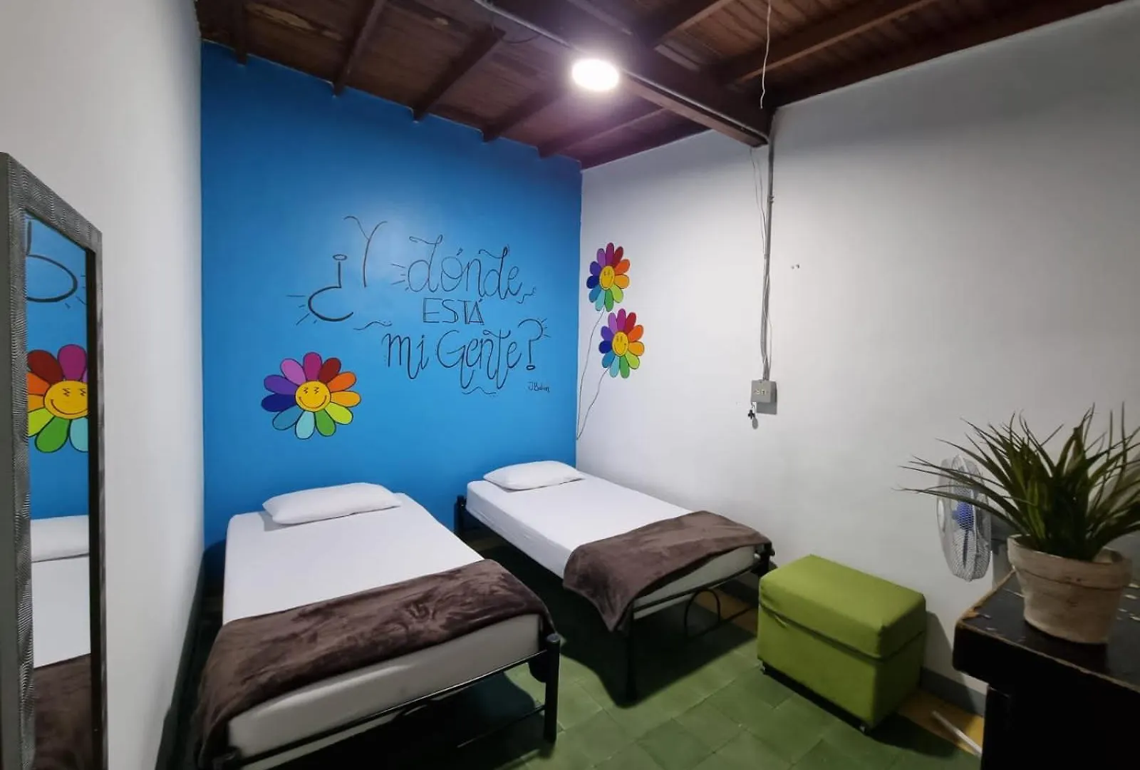 Hostal Casa Estacion Medellin 0*,  Colombia