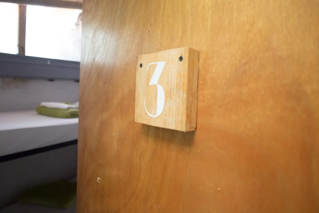 Hostal Casa Estacion ميديلين بيت شباب