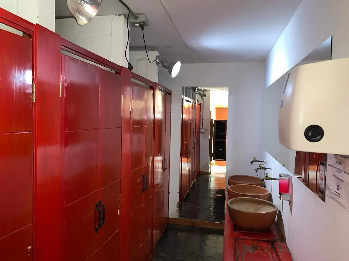 מדיין Hostal Casa Estacion אכסניה