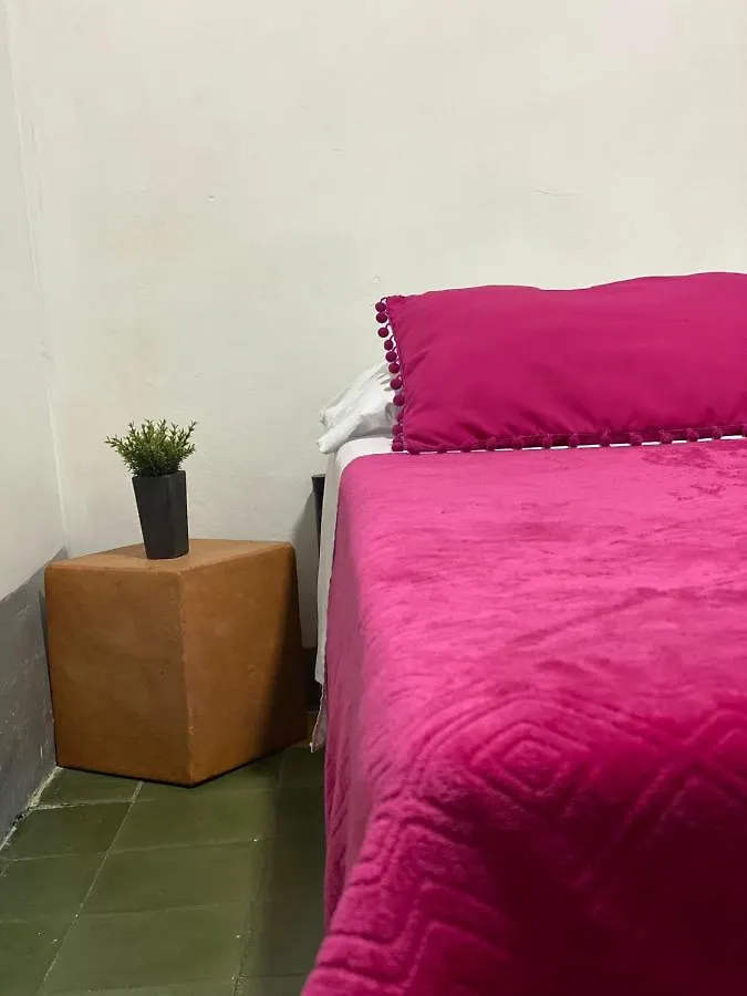 Hostal Casa Estacion 0*, Medellin Colombia